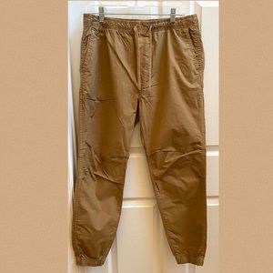 AEO Flex Khaki Joggers Medium